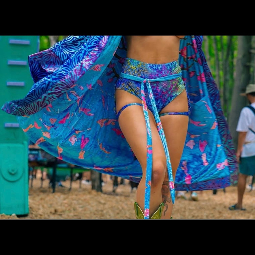 ISO Mi Kulture Forest Rave Robe - Disco Deer - Picture 3 of 3